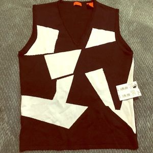 NWT - Barami vest shirt black and white